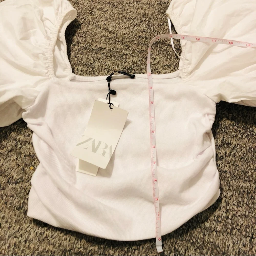 Zara White Crop Blouse with Square Neck and Puff Sleeves Médium